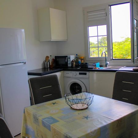 Bas De Villa F2 Neuf Avec Terrasse Et Piscine Le Diamant Bagian luar foto